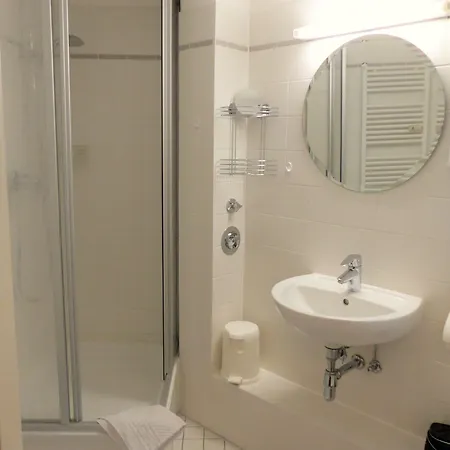 בית הארחה Brinn ברלין